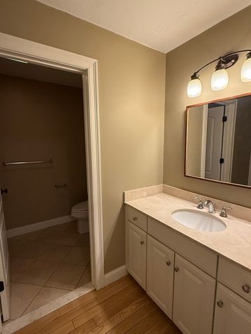 34 Johnson St 1, Worcester, MA 01604