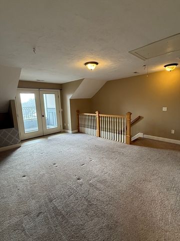 34 Johnson St 1, Worcester, MA 01604