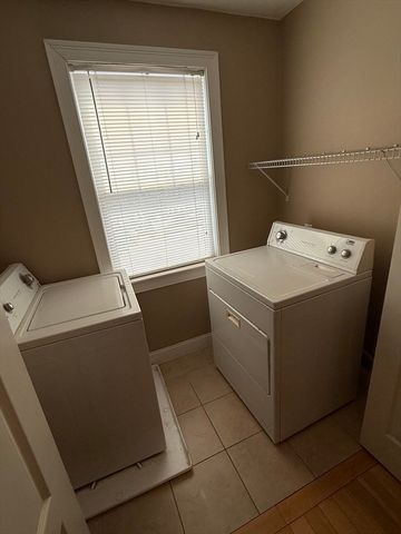 34 Johnson St 1, Worcester, MA 01604