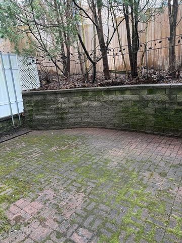 34 Johnson St 1, Worcester, MA 01604