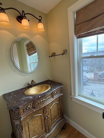 34 Johnson St 1, Worcester, MA 01604