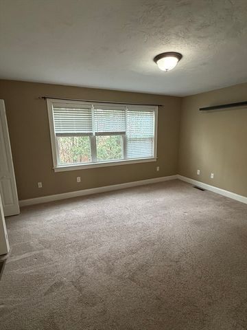 34 Johnson St 1, Worcester, MA 01604