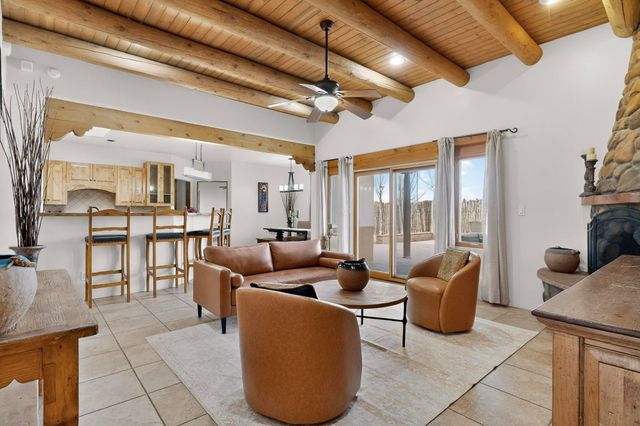 93 Bosquecillo, Santa Fe, NM 87508