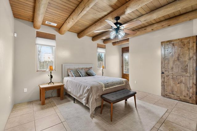 93 Bosquecillo, Santa Fe, NM 87508
