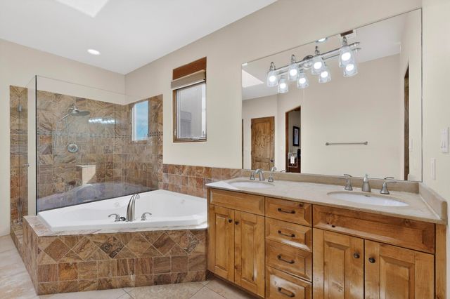 93 Bosquecillo, Santa Fe, NM 87508