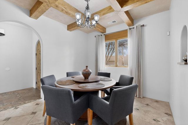 93 Bosquecillo, Santa Fe, NM 87508