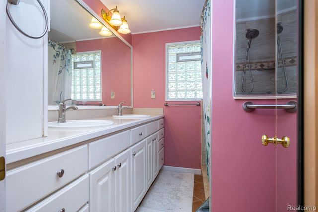 13332 Martin Road, Warren, MI 48088