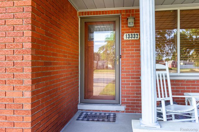 13332 Martin Road, Warren, MI 48088