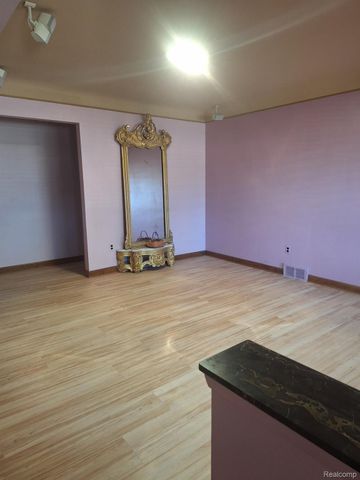 13332 Martin Road, Warren, MI 48088