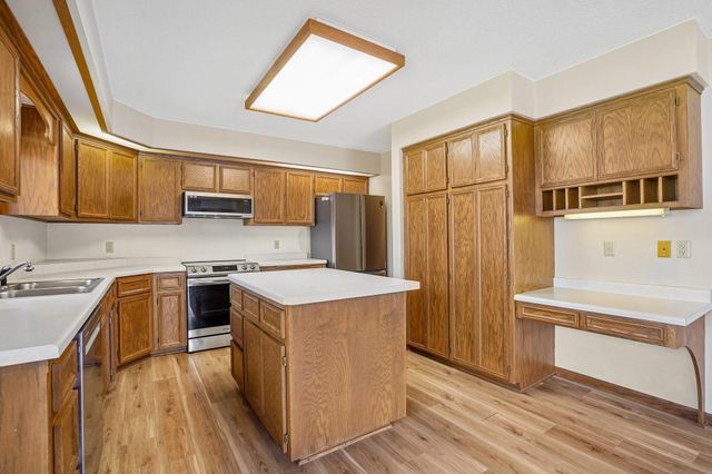 8912 Vincent Place, Bloomington, MN 55431