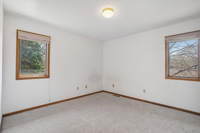 8912 Vincent Place, Bloomington, MN 55431