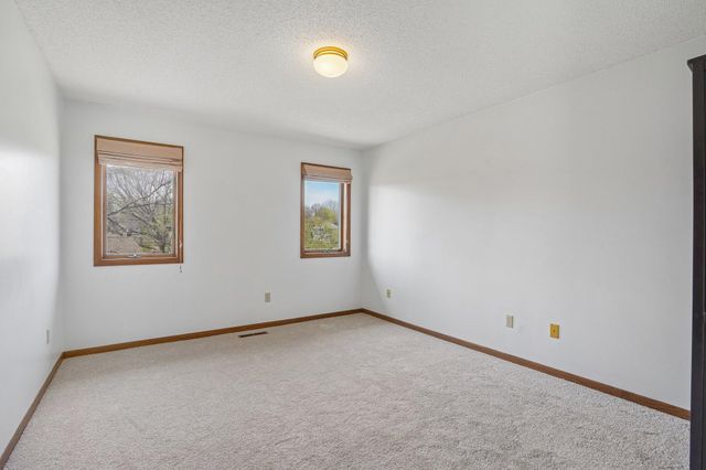 8912 Vincent Place, Bloomington, MN 55431