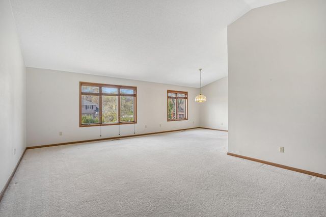 8912 Vincent Place, Bloomington, MN 55431