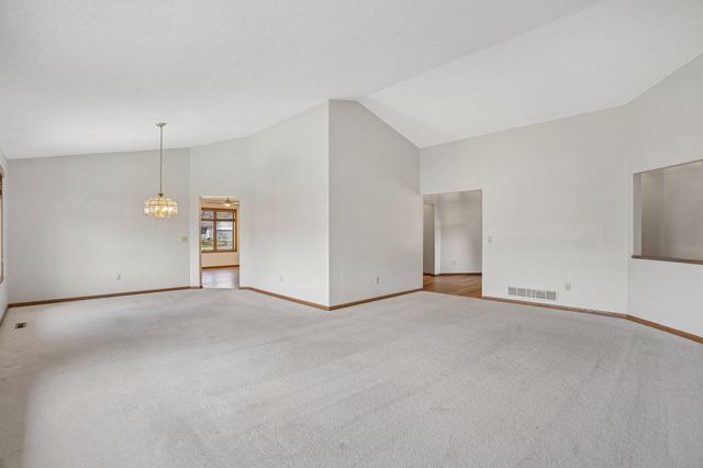 8912 Vincent Place, Bloomington, MN 55431