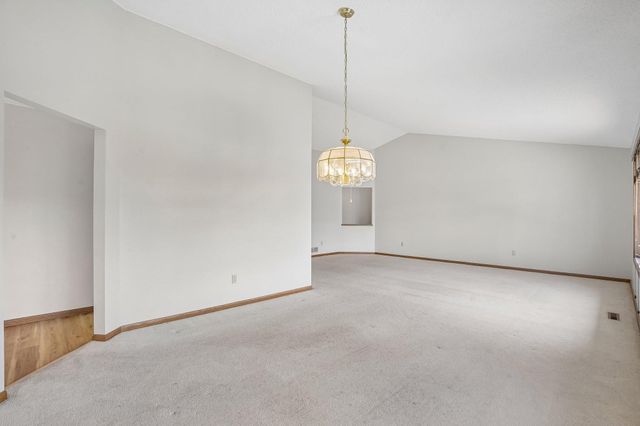 8912 Vincent Place, Bloomington, MN 55431