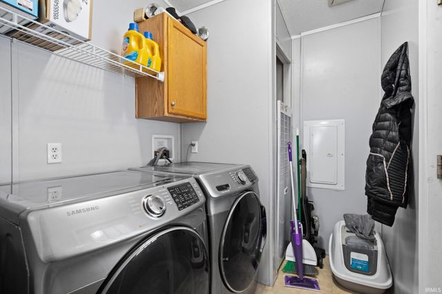 9205 S Harrodsburg Road, Bloomington, IN 47403