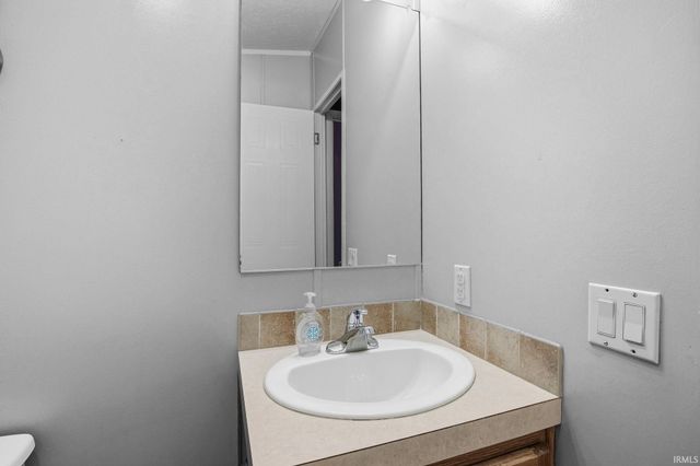 9205 S Harrodsburg Road, Bloomington, IN 47403