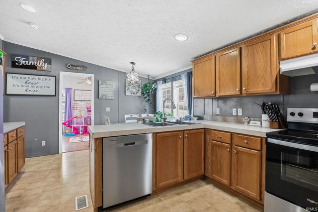 9205 S Harrodsburg Road, Bloomington, IN 47403