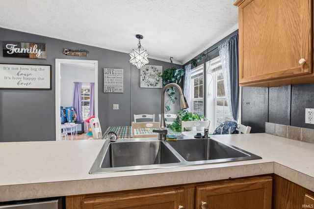 9205 S Harrodsburg Road, Bloomington, IN 47403