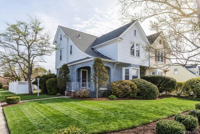 343 Nassau Boulevard, New Hyde Park, NY 11040