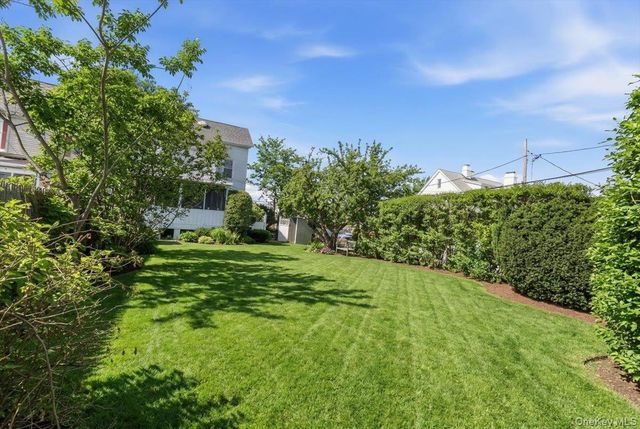 343 Nassau Boulevard, New Hyde Park, NY 11040