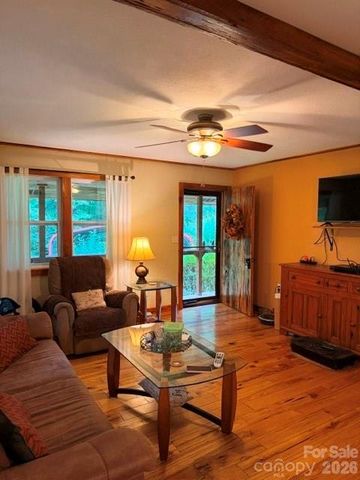 196 Austin Drive, Marion, NC 28752