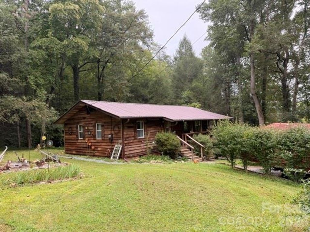 196 Austin Drive, Marion, NC 28752