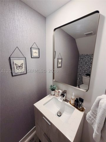 11014 W 35th Ln, Hialeah, FL 33018