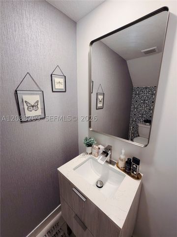 11014 W 35th Ln, Hialeah, FL 33018
