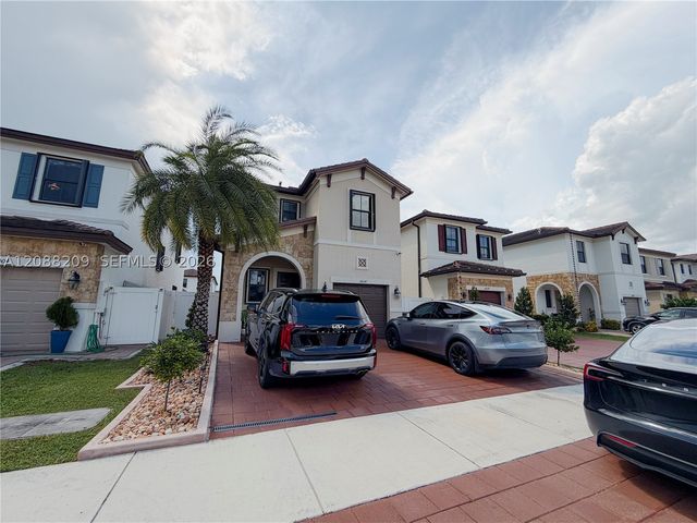 11014 W 35th Ln, Hialeah, FL 33018