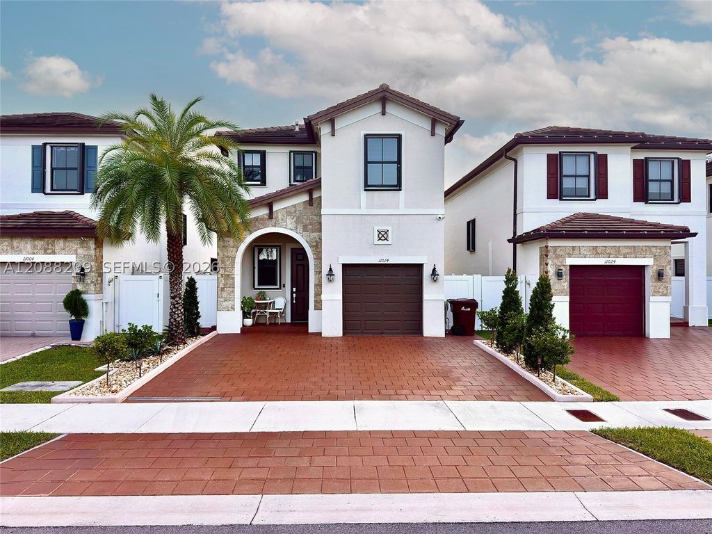 11014 W 35th Ln, Hialeah, FL 33018