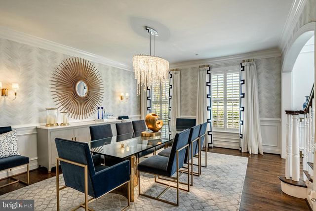 1053 WHITEGATE RD, Wayne, PA 19087