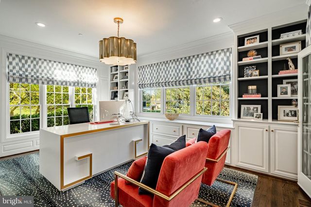 1053 WHITEGATE RD, Wayne, PA 19087