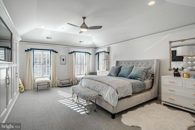 1053 WHITEGATE RD, Wayne, PA 19087