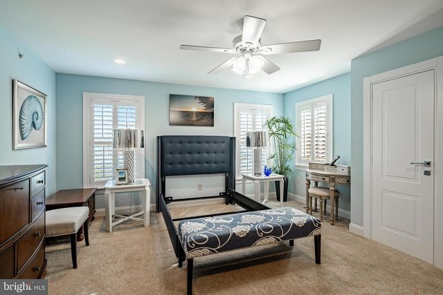 1053 WHITEGATE RD, Wayne, PA 19087