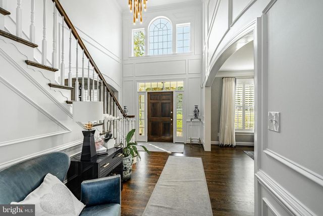 1053 WHITEGATE RD, Wayne, PA 19087