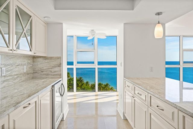 600 Grapetree Drive 11DN, Key Biscayne, FL 33149