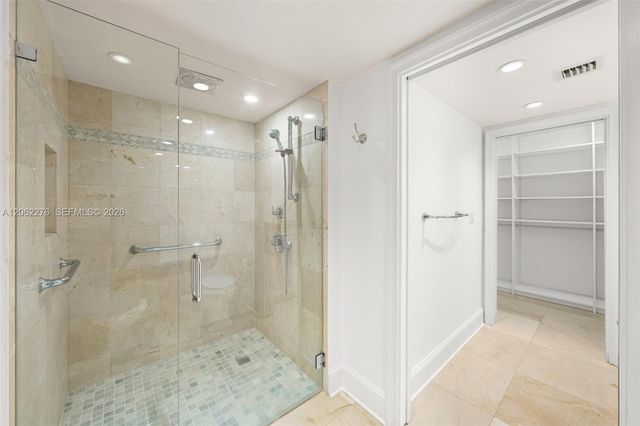 600 Grapetree Drive 11DN, Key Biscayne, FL 33149