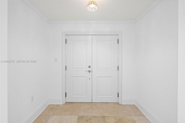 600 Grapetree Drive 11DN, Key Biscayne, FL 33149