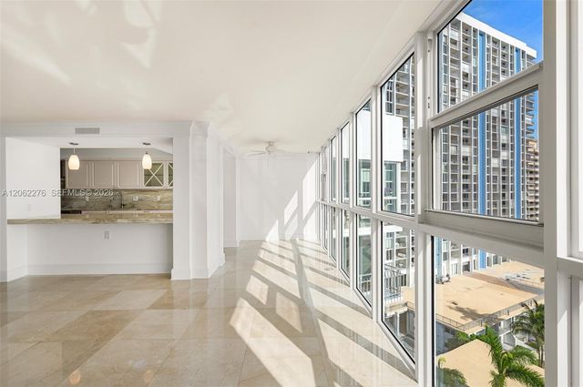 600 Grapetree Drive 11DN, Key Biscayne, FL 33149