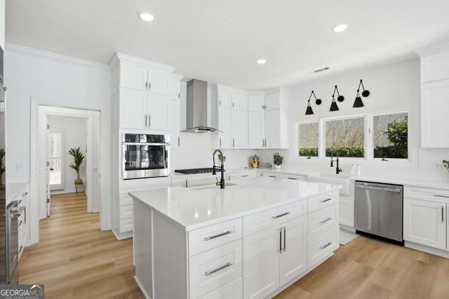 6525 Holland Drive, Cumming, GA 30041