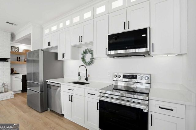 6525 Holland Drive, Cumming, GA 30041