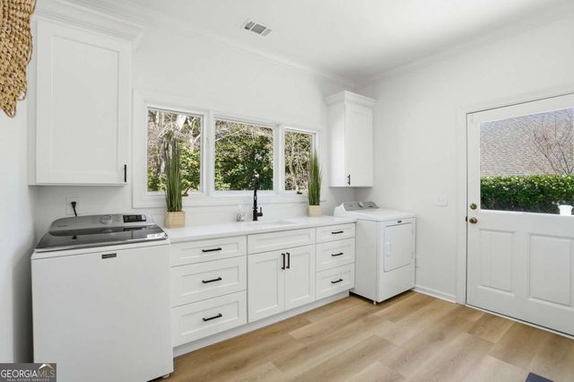 6525 Holland Drive, Cumming, GA 30041