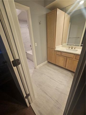 3777 Peachtree NE Road 1324, Atlanta, GA 30319