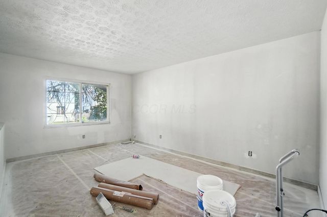 31 S Wheatland Avenue, Columbus, OH 43204