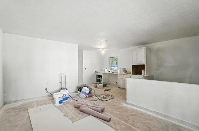 31 S Wheatland Avenue, Columbus, OH 43204