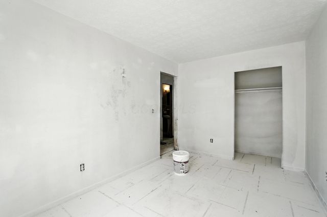 31 S Wheatland Avenue, Columbus, OH 43204