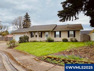 515 Angelee Ct, Lebanon, OR 97355