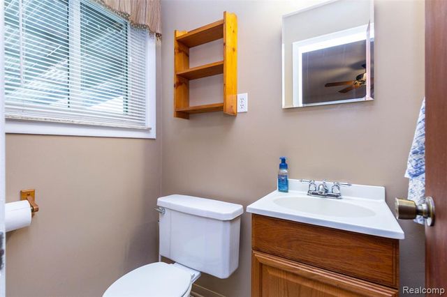 8771 Birkhill Drive, Sterling Heights, MI 48314