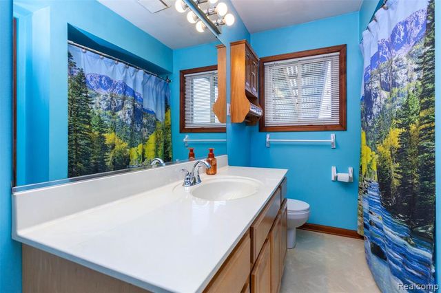 8771 Birkhill Drive, Sterling Heights, MI 48314